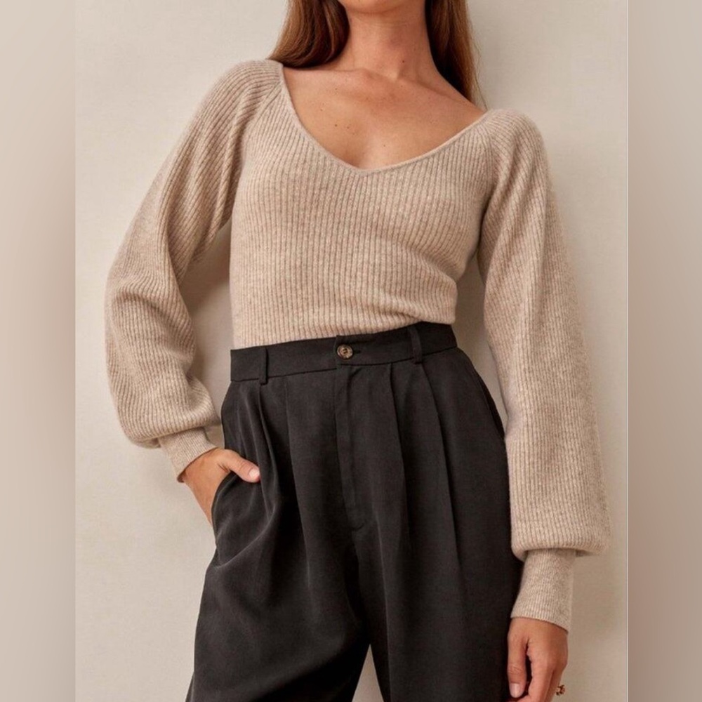 Worn Once: Reformation Hart Cashmere Sweater Oatmeal